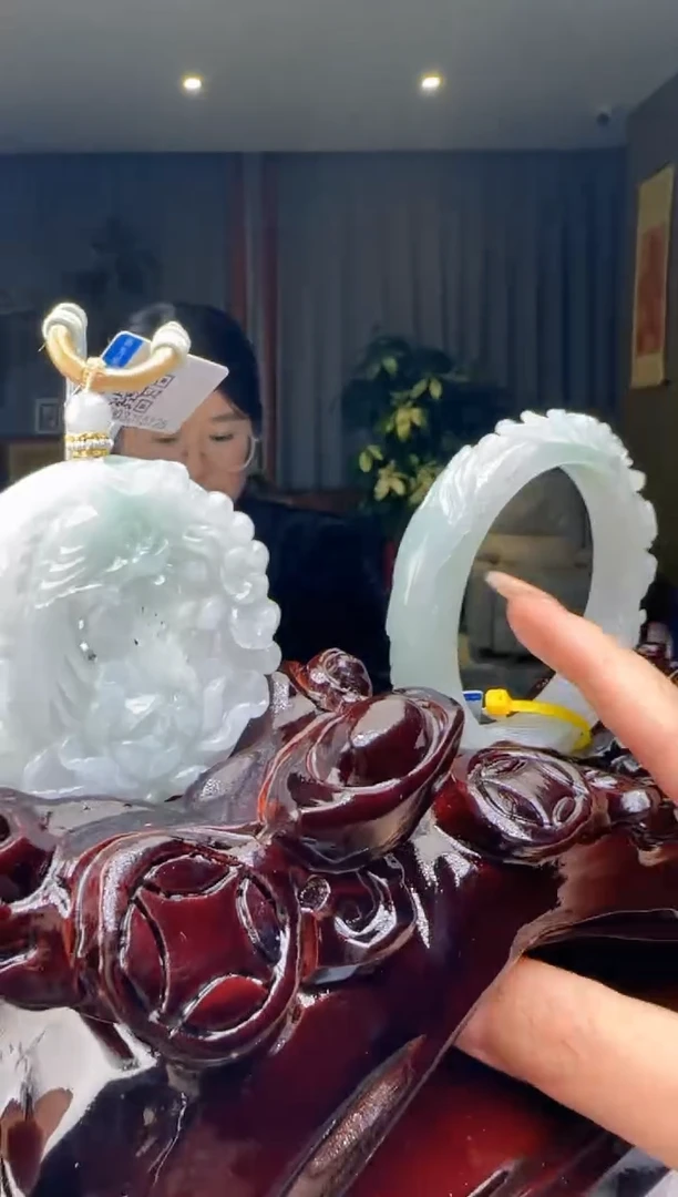 【闪购商品】翡翠摆件未镶嵌底座YJ@@960Q3J15125