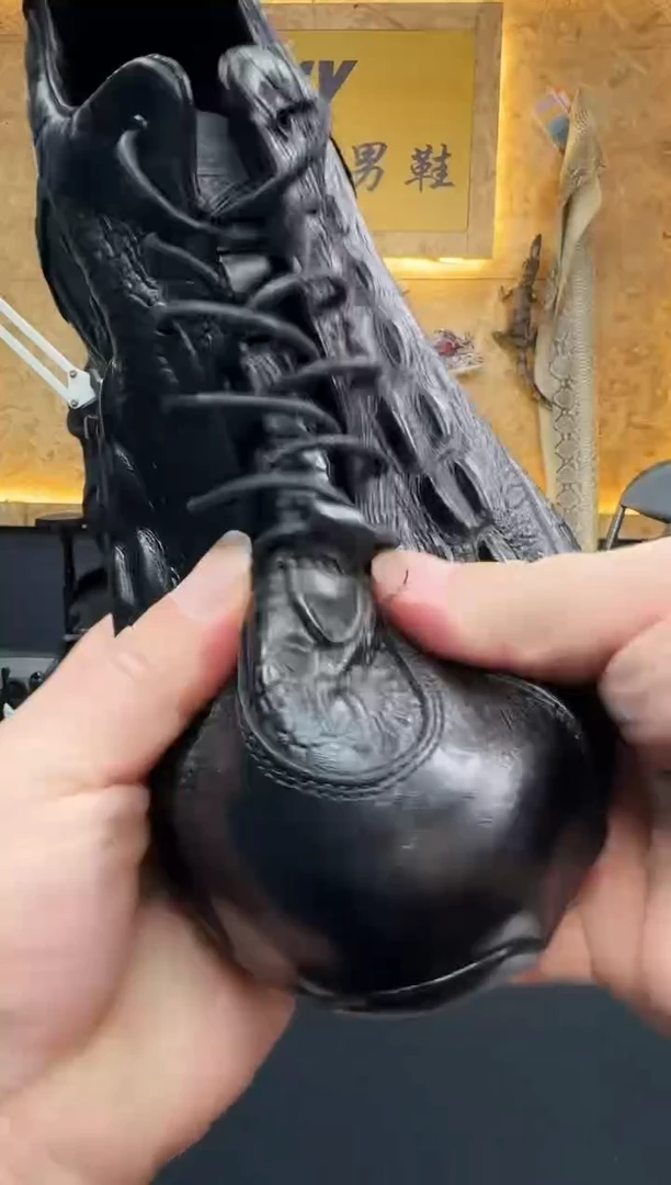 磨砂皮（牛皮）43码黑色7616