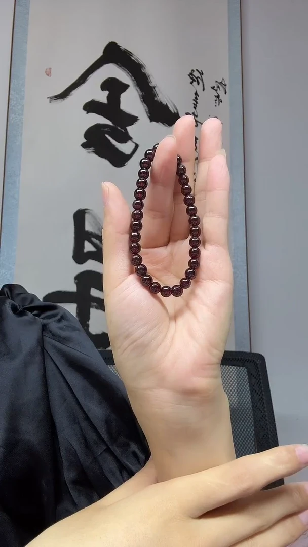 未镶嵌手串石榴石卡6