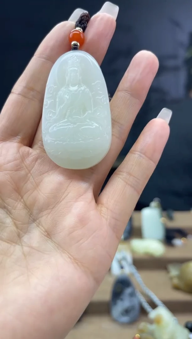 颈饰未镶嵌和田玉1