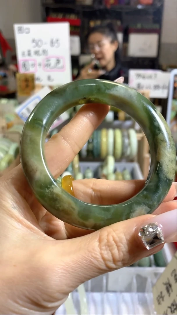 未镶嵌岫玉手镯48 58+