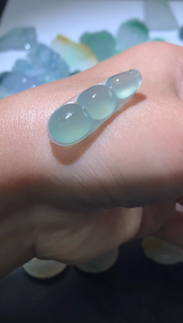 未镶嵌定制翡翠毛货 32*10.8*6