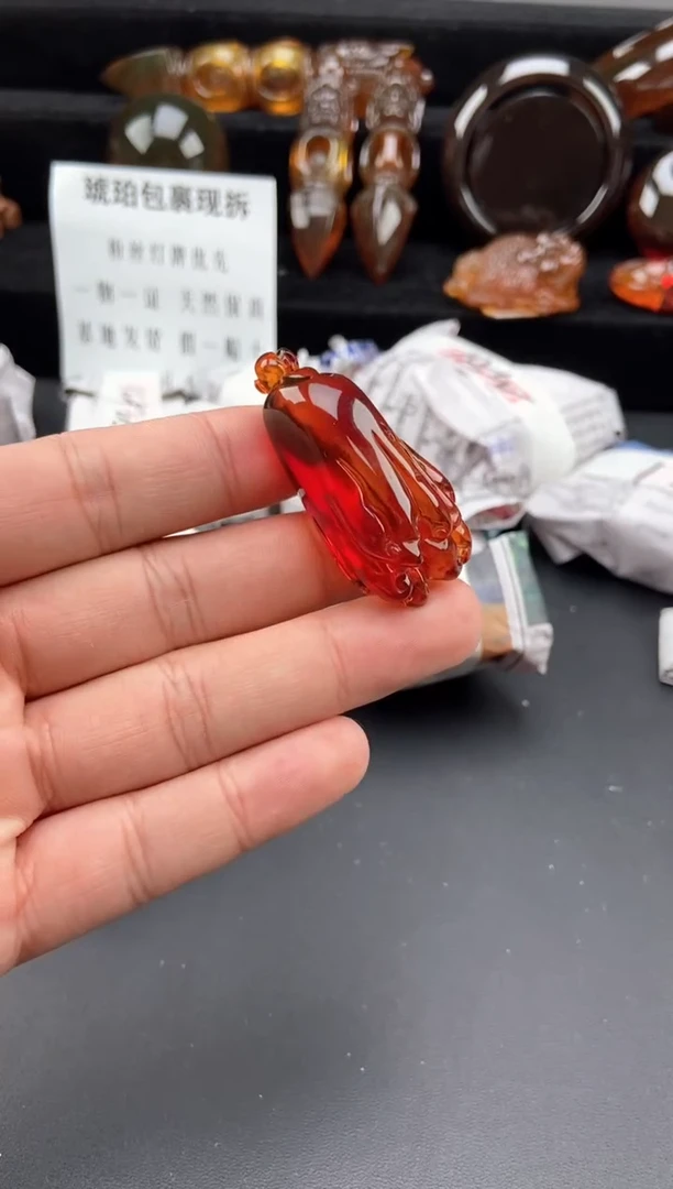 【闪购商品】琥珀颈饰未镶嵌血珀佛手瓜吊坠