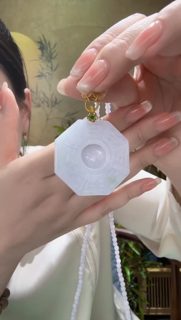 翡翠未镶嵌颈饰吊坠