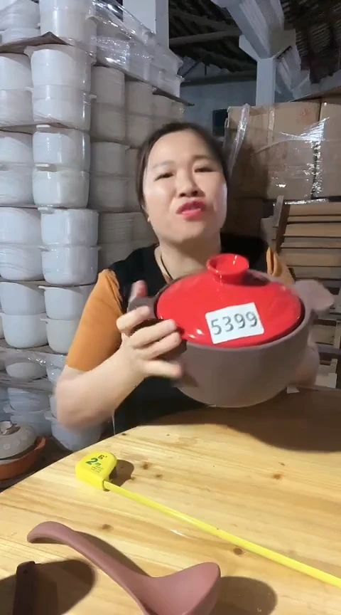 陶5399瑕疵紫砂锅红盖