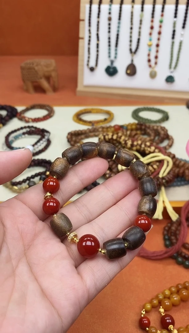 手串檀香木未镶嵌达拉干香香南红直切单圈