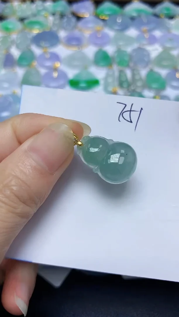 翡翠未镶嵌颈饰天然缅甸翡翠A货