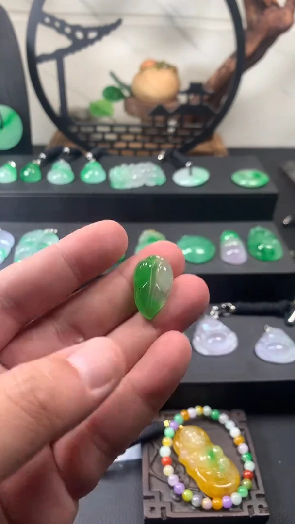 颈饰未镶嵌翡翠所见即所得，一图一物