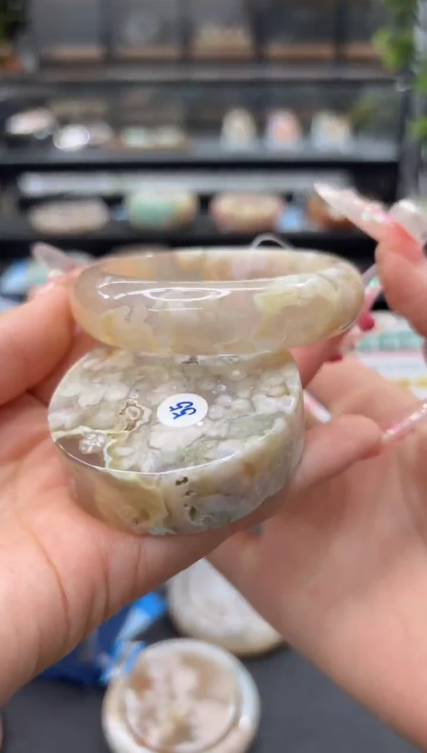 未镶嵌手镯石英质玉112(55圈赠送镯心)