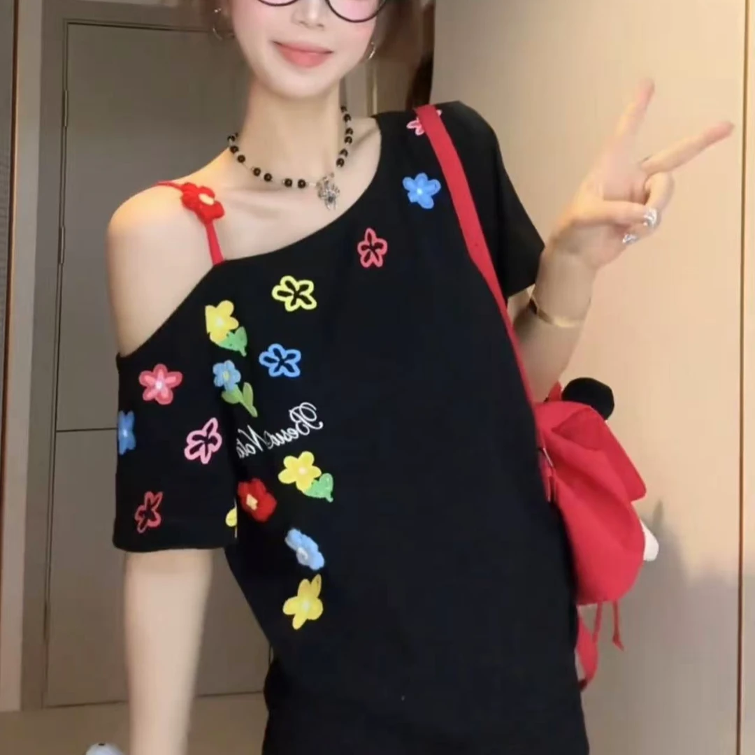 【缤纷花朵】美式复古小花涂鸦刺绣斜肩短袖夏季不规则显瘦露肩上衣