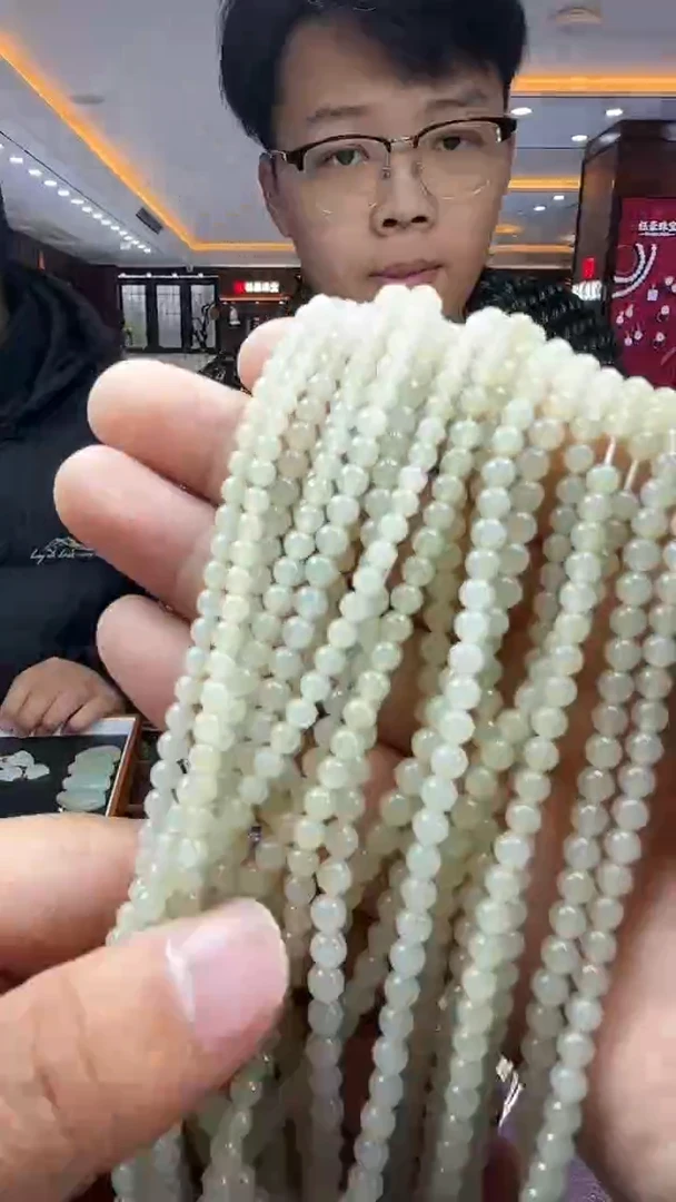 未镶嵌和田玉挂件【陆1224】18 gx 多样性发其一