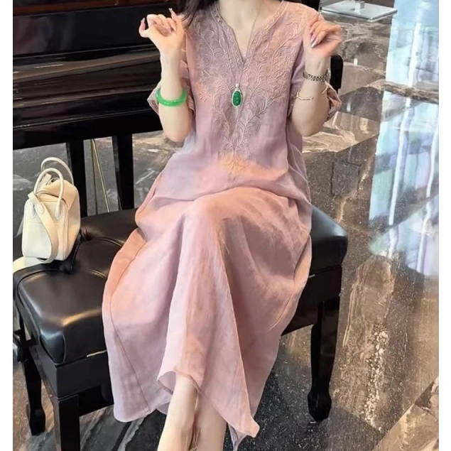 【清货＋运费险】棉麻重工刺绣V领温柔国风宽松显瘦气质连衣裙时尚