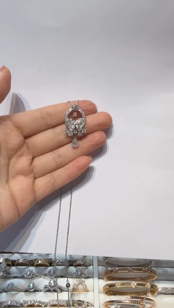 铂Pt950镶嵌实验室培育钻石项链