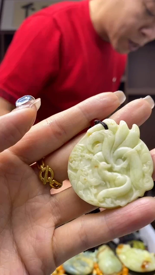 未镶嵌岫玉挂件