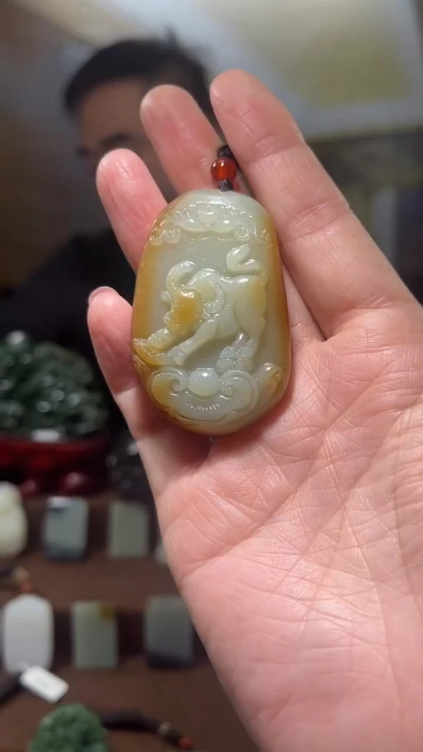 颈饰未镶嵌和田玉·