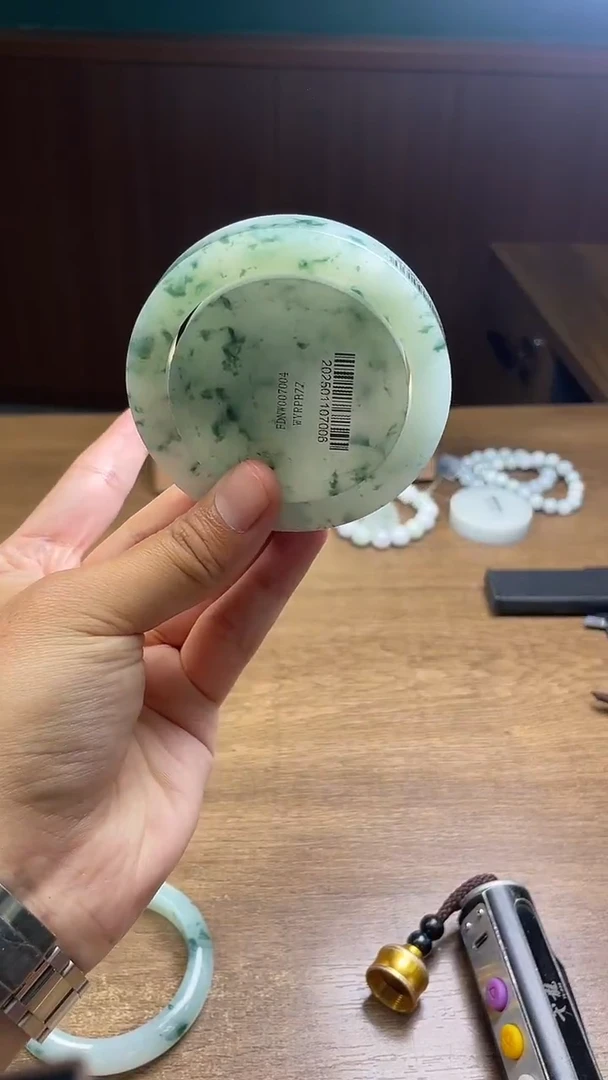 未镶嵌手镯定制翡翠咪**麻定制