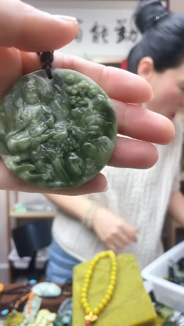 未镶嵌岫玉吊坠·