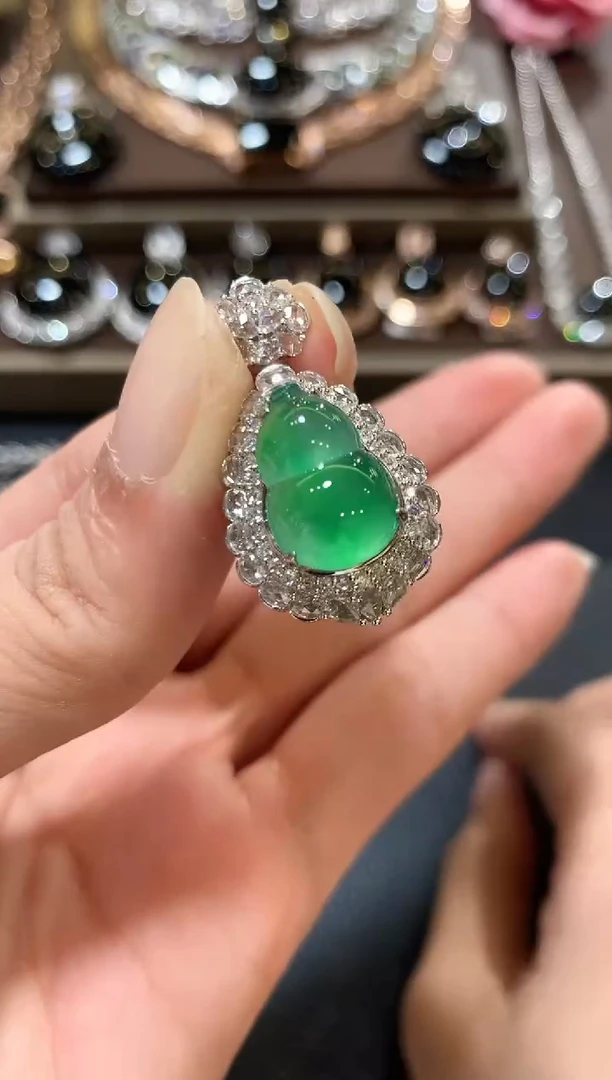 吊坠(不含链)18K金镶嵌翡翠z218