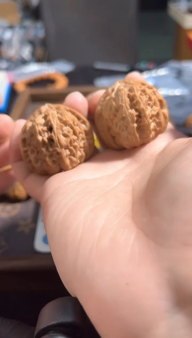 把件核桃40尺全品三角白