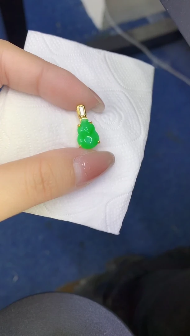 颈饰未镶嵌翡翠缅甸天然翡翠a货