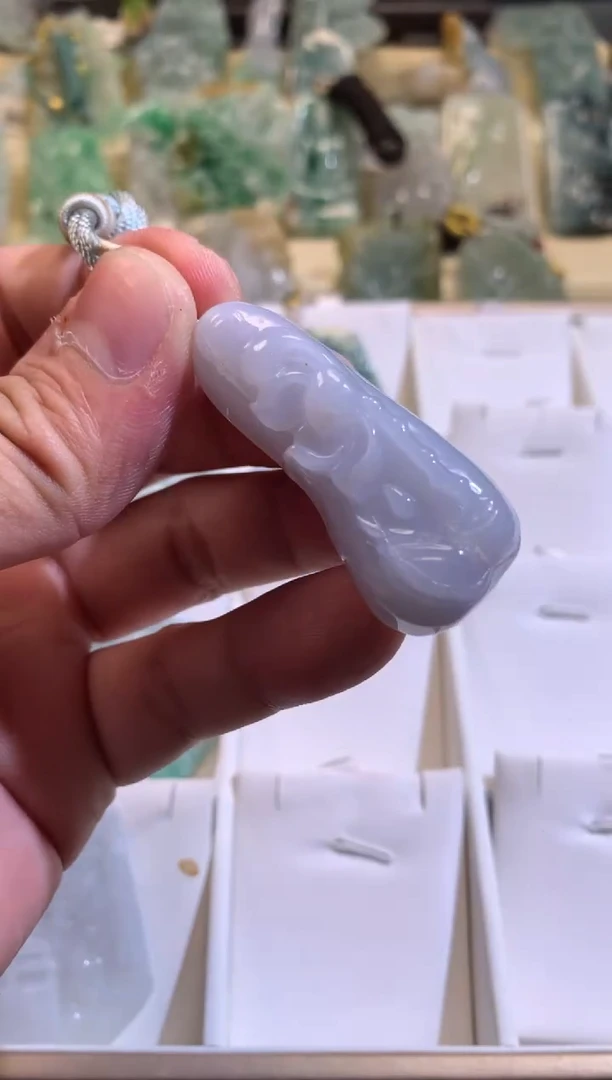 【闪购商品】翡翠颈饰未镶嵌03/10/127