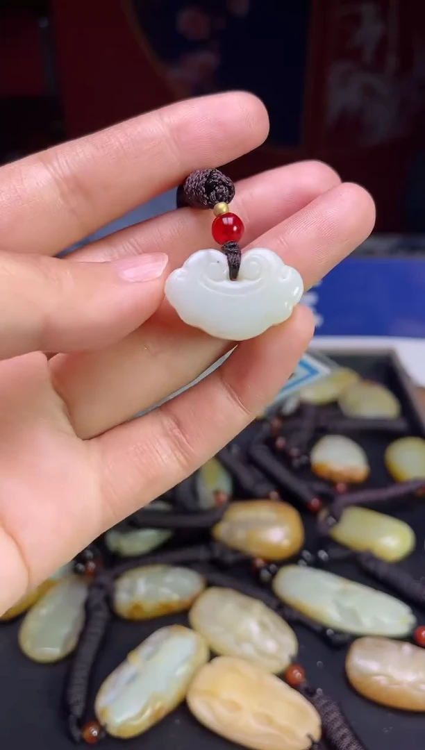 颈饰未镶嵌和田玉123