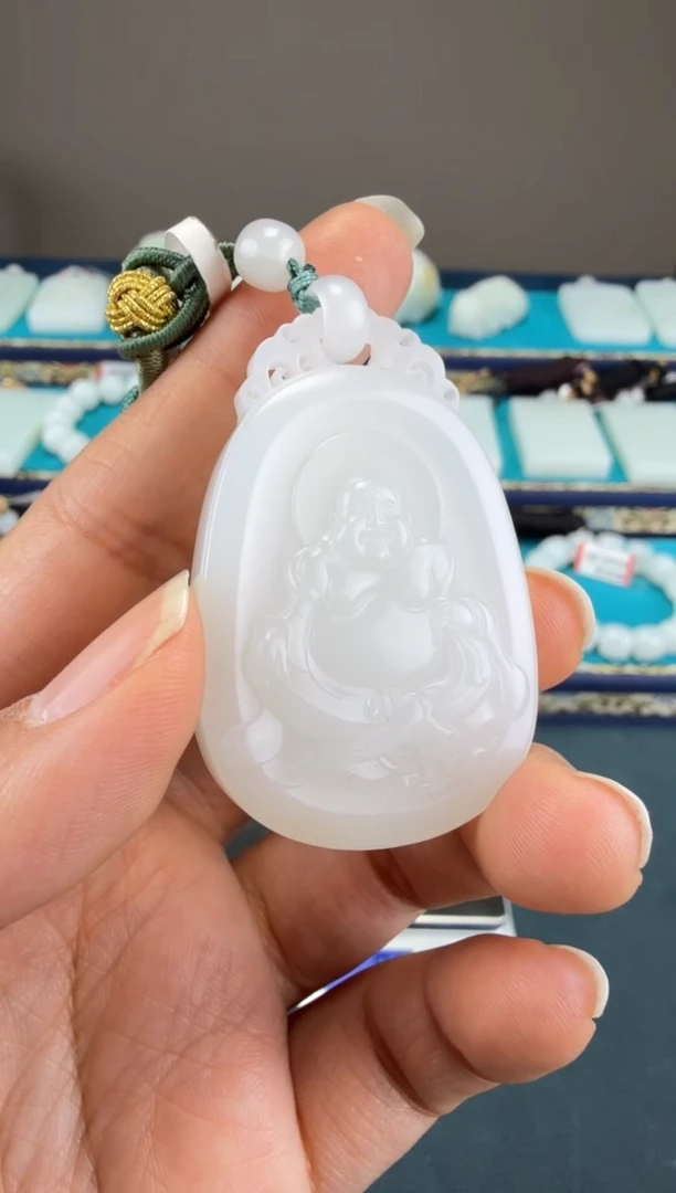颈饰未镶嵌和田玉1