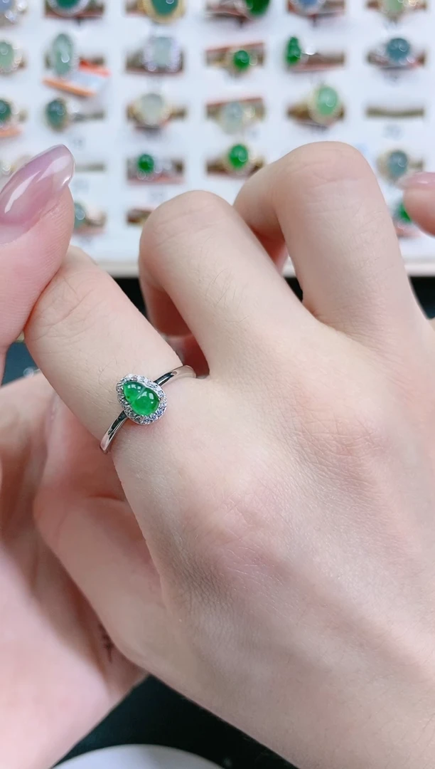 翡翠戒指银S925镶嵌天然翡翠