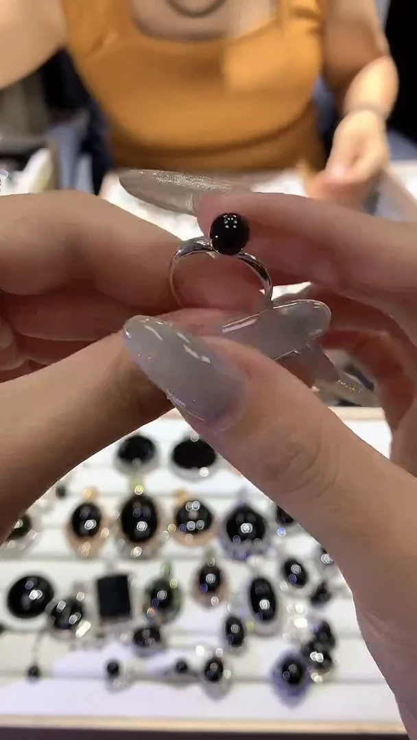 翡翠戒指18K金镶嵌杨教授珠宝GJ015