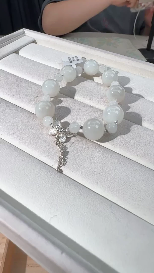 手链银S925镶嵌和田玉羊脂白蝴蝶款发货多样性发其一