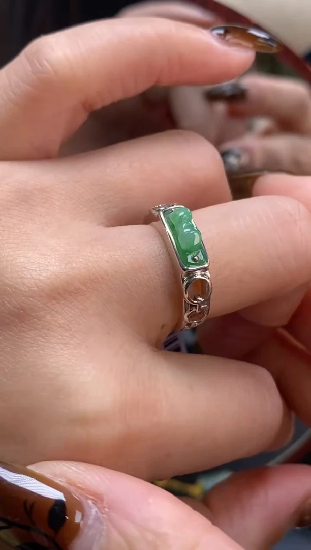 颈饰银S925镶嵌翡翠18349