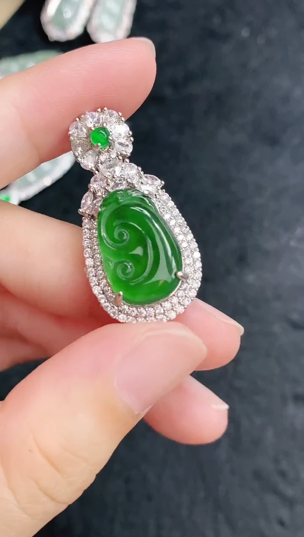 【闪购商品】翡翠未镶嵌颈饰精美翡翠-多样性只发一件H527