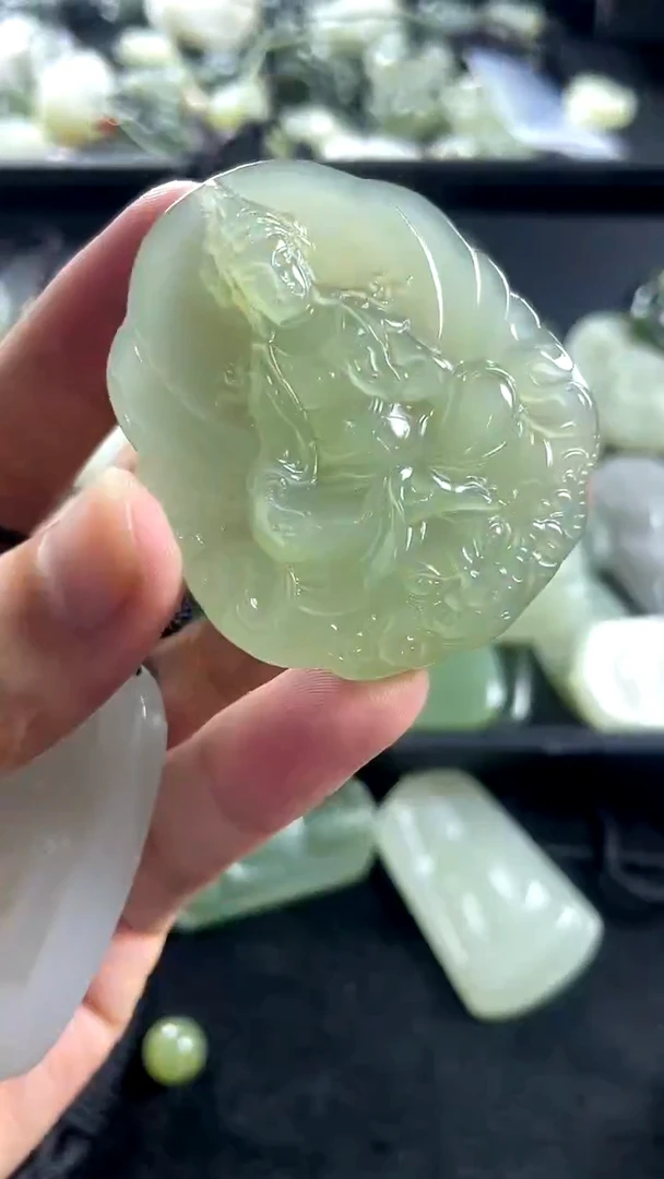 颈饰未镶嵌和田玉观音