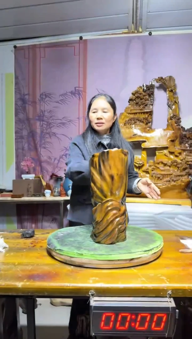 金丝楠用****狼金丝楠木雕刻摆件