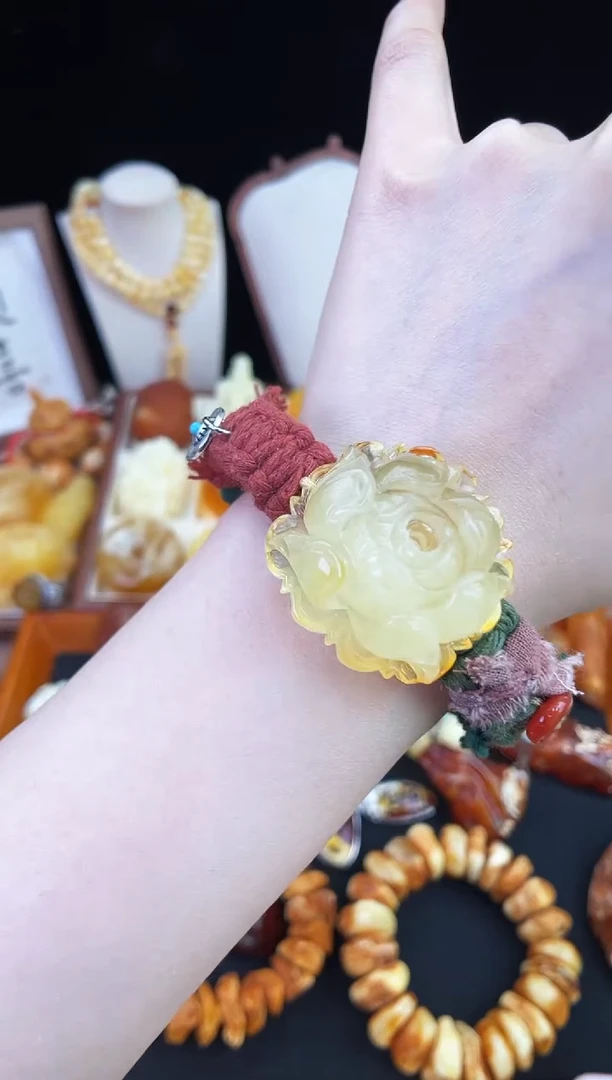 琥珀未镶嵌珠宝奇石柒月