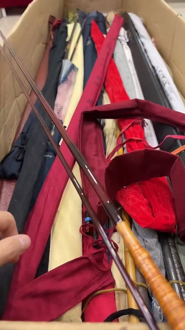 激*束鱼竿，微瑕疵，孤品，一拍一物，直播间讲解为准