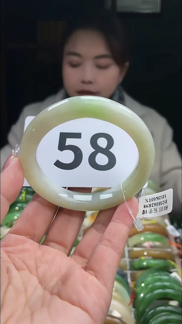 定制和田玉和田玉手镯