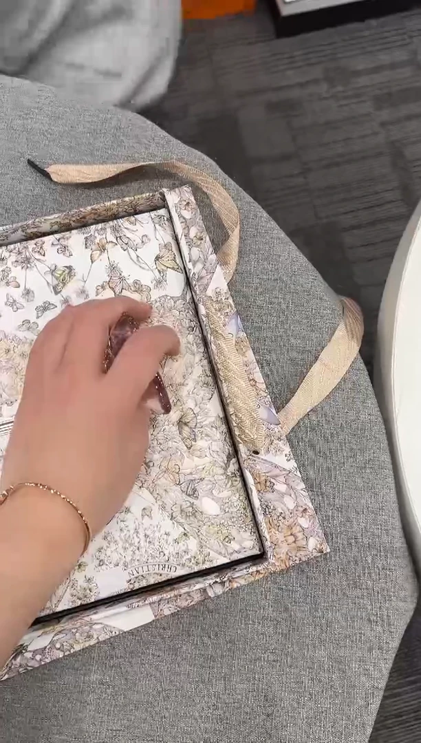 【闪购商品】杯H885--------------