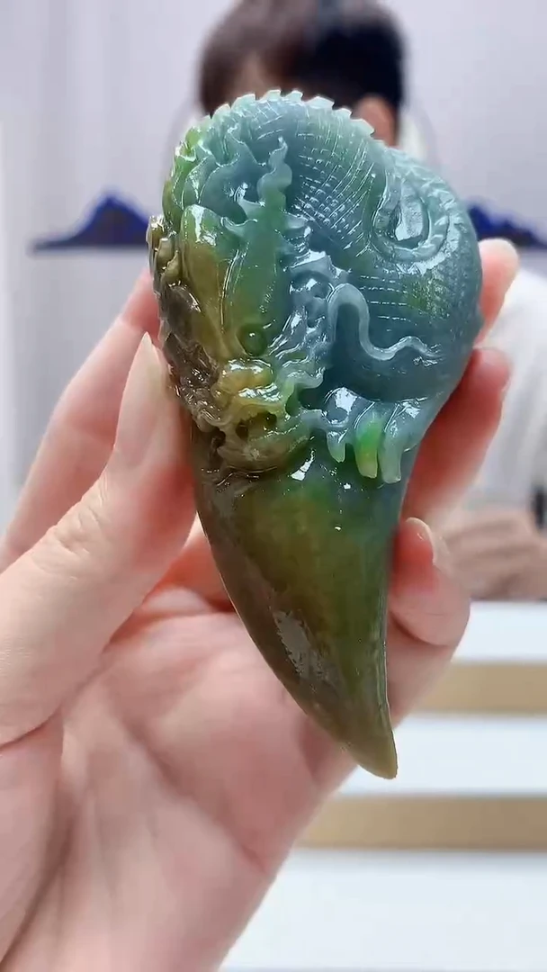未镶嵌定制翡翠4868zm-毛货挂件龙牙30