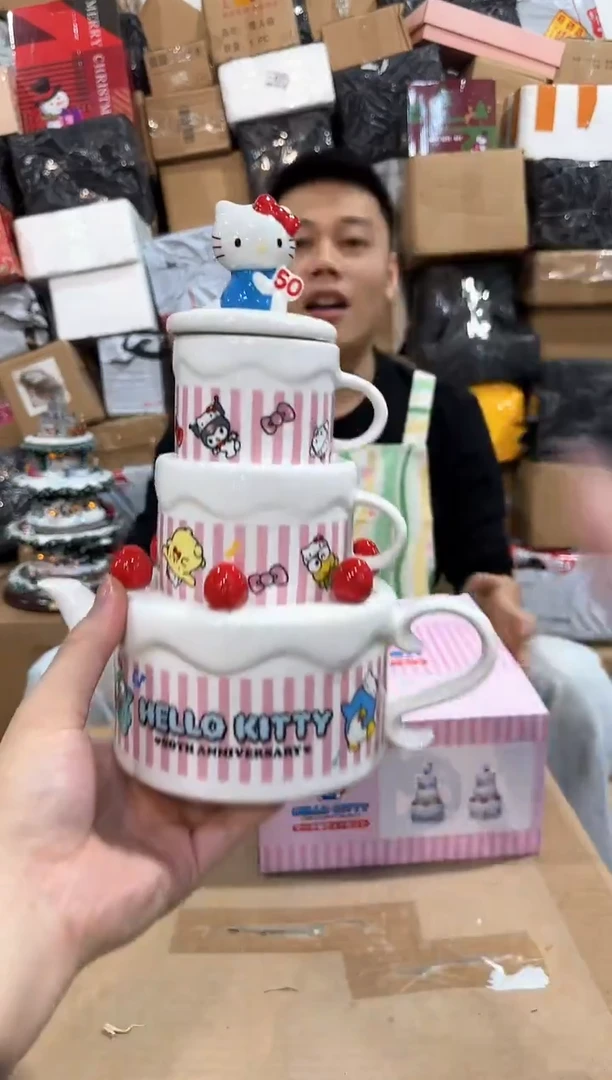 瓷片原盒kt猫50周年茶壶套组