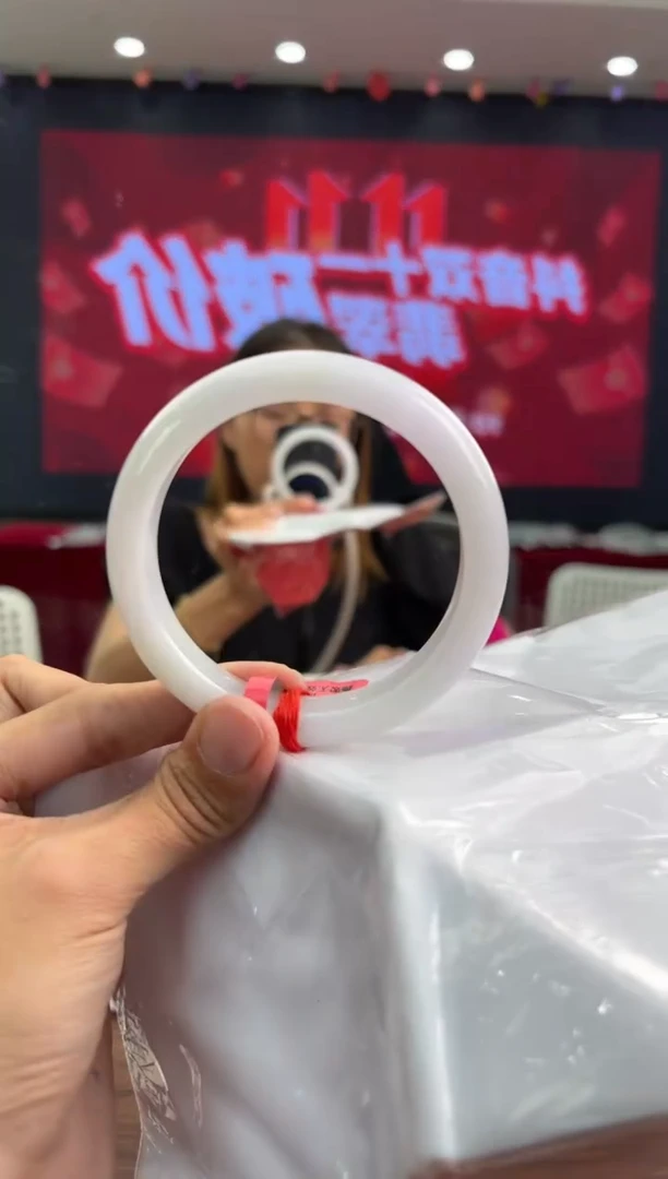 未镶嵌手镯翡翠翡翠手镯6