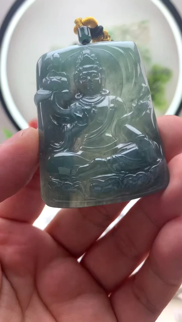 颈饰未镶嵌翡翠大势至