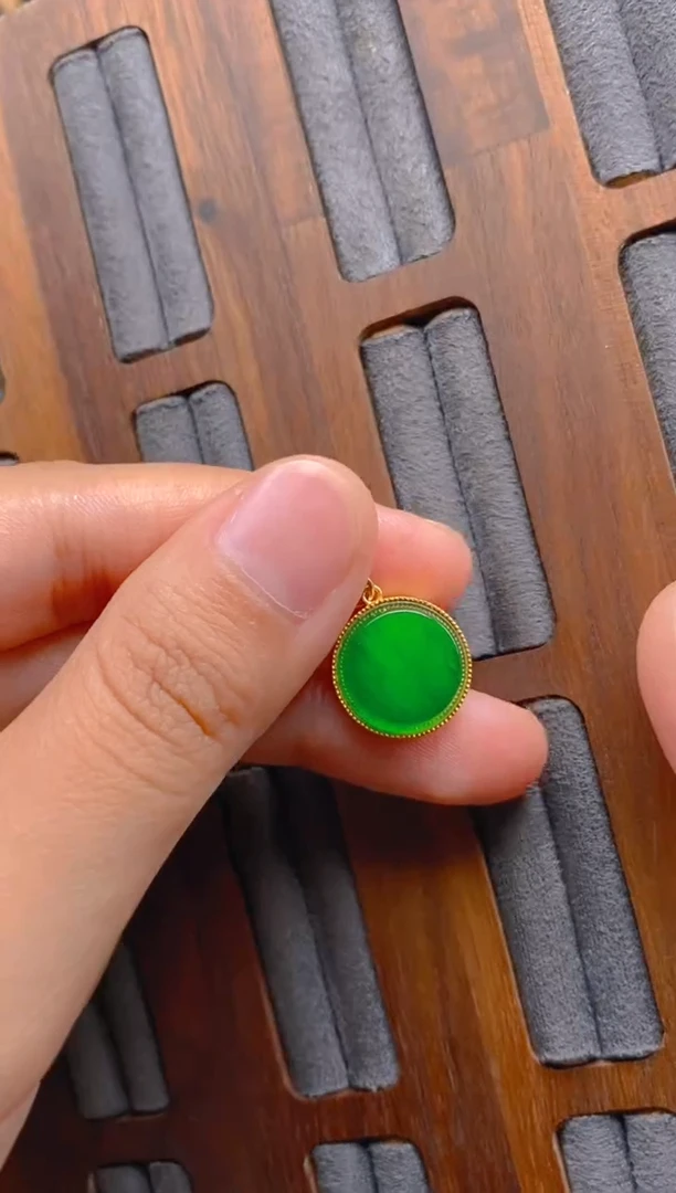 吊坠(不含链)银S925镶嵌翡翠黄财神圆牌