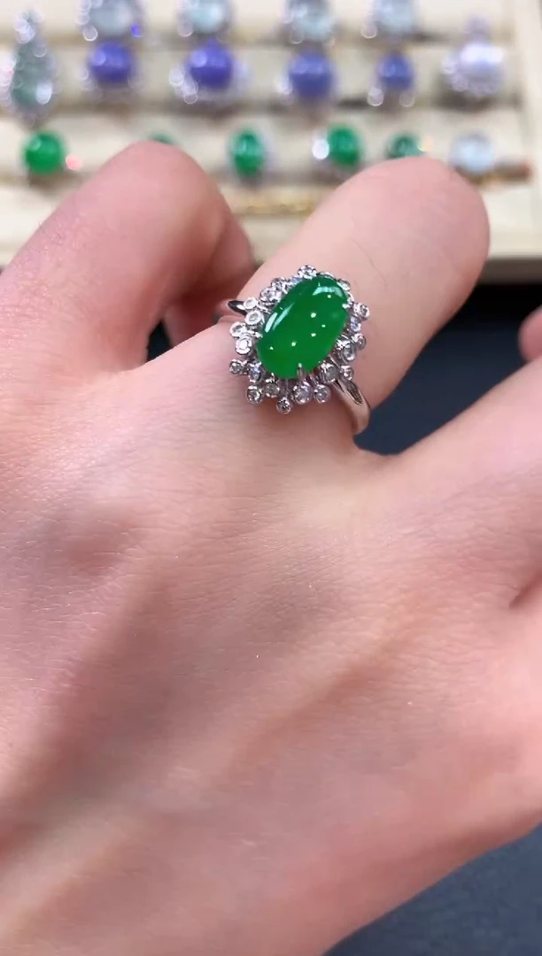 【闪购商品】翡翠戒指18K金镶嵌b79       