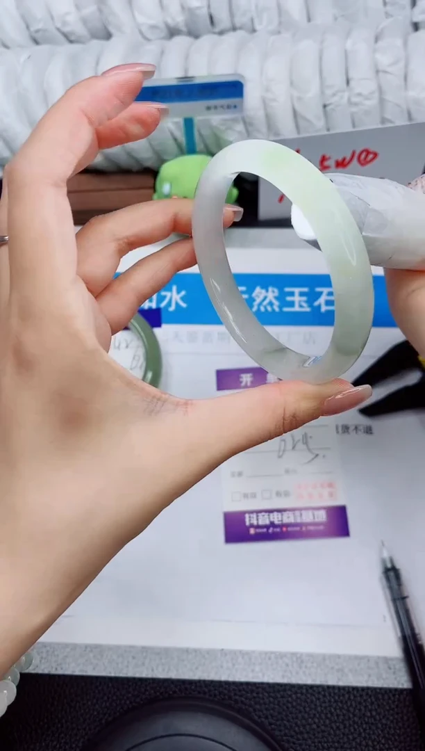 石英质玉手镯未镶嵌343-62.5