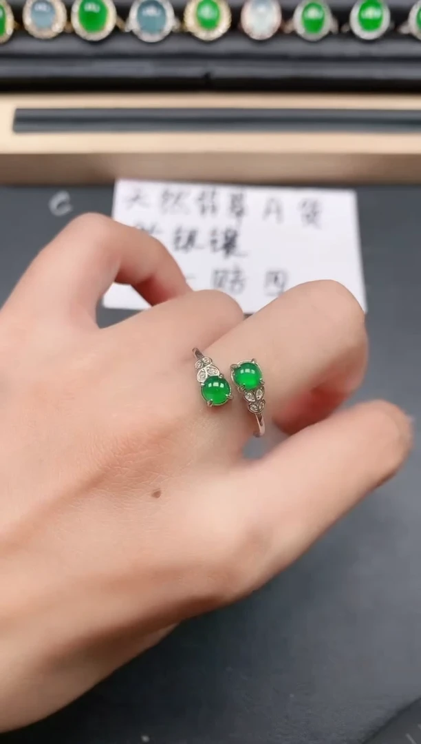 翡翠戒指银S925镶嵌1111
