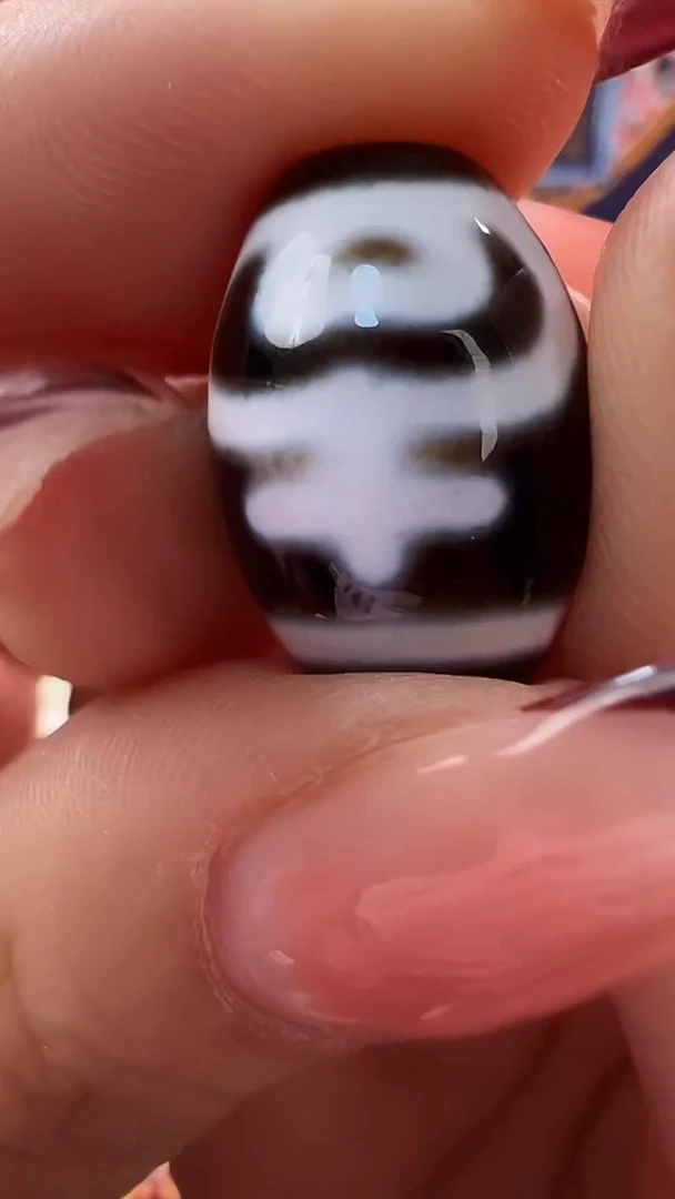 玛瑙/玉髓（覆膜）颈饰未镶嵌46.（微瑕）