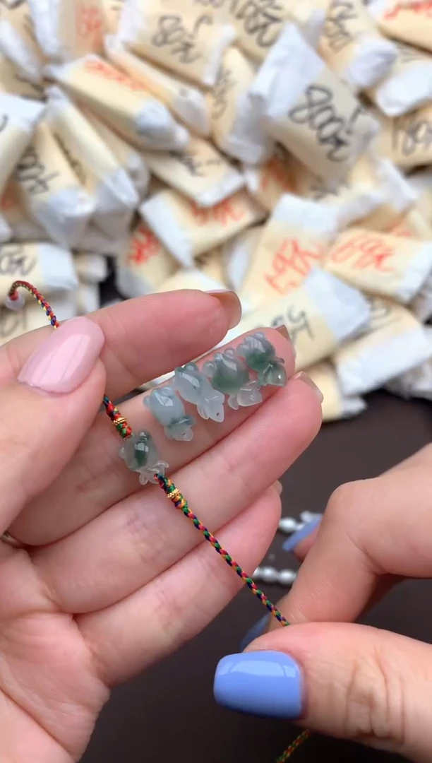 翡翠挂件未镶嵌多样性发货(发一个）