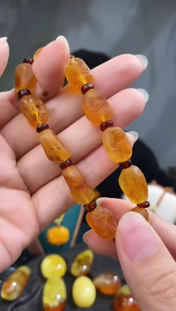 裸石琥珀未镶嵌多样性发货  只发其中一件