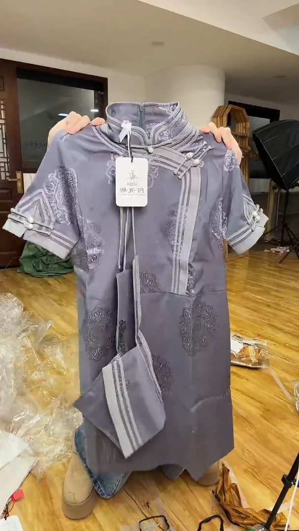 XL码      115-125斤  裙子